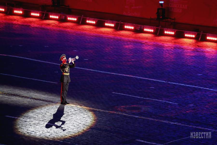 Военнослужащий оркестра суворовцев Московского военно-музыкального училища имени генерал-лейтенанта В. М. Халилова 