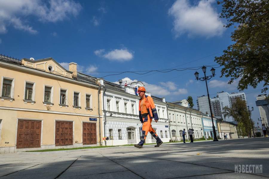 Школьная улица в Москве