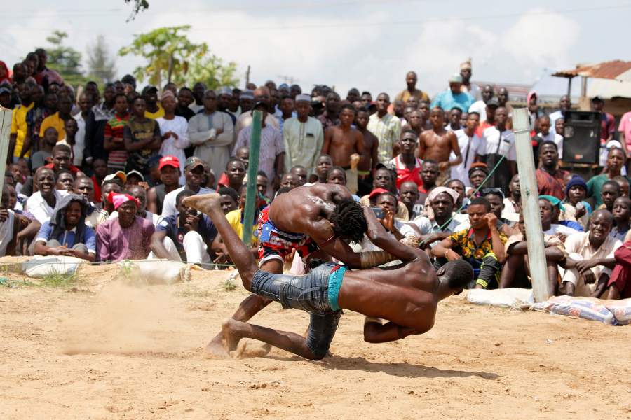 Традиционное боевое искусство дамбе в Нигерии