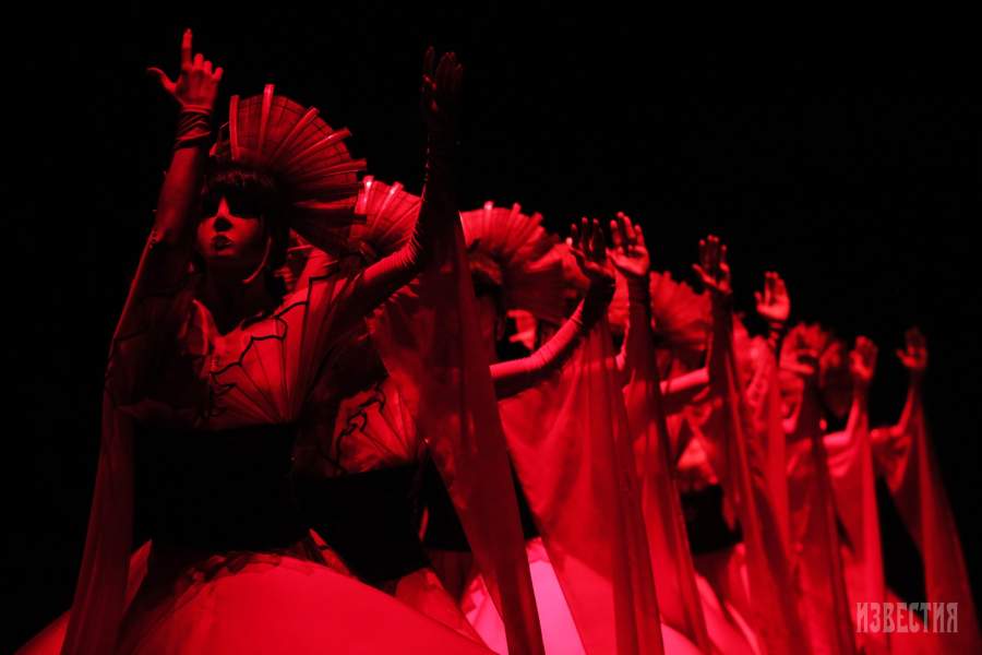 Спектакль «Эпицентр мира» в Большом Московском цирке