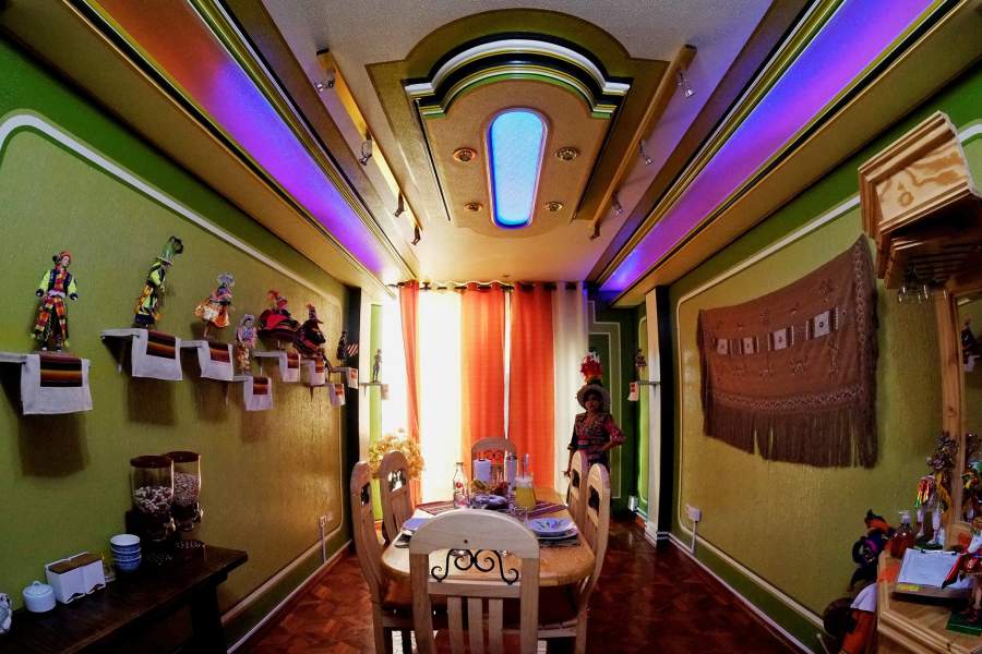 Женские бои «Чолита-реслинг» в Боливии