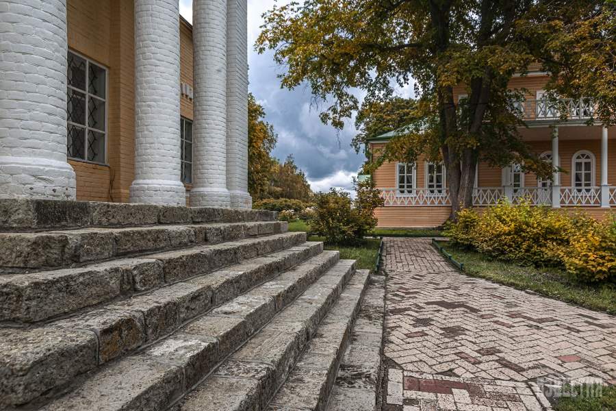 Усадьба Тарханы