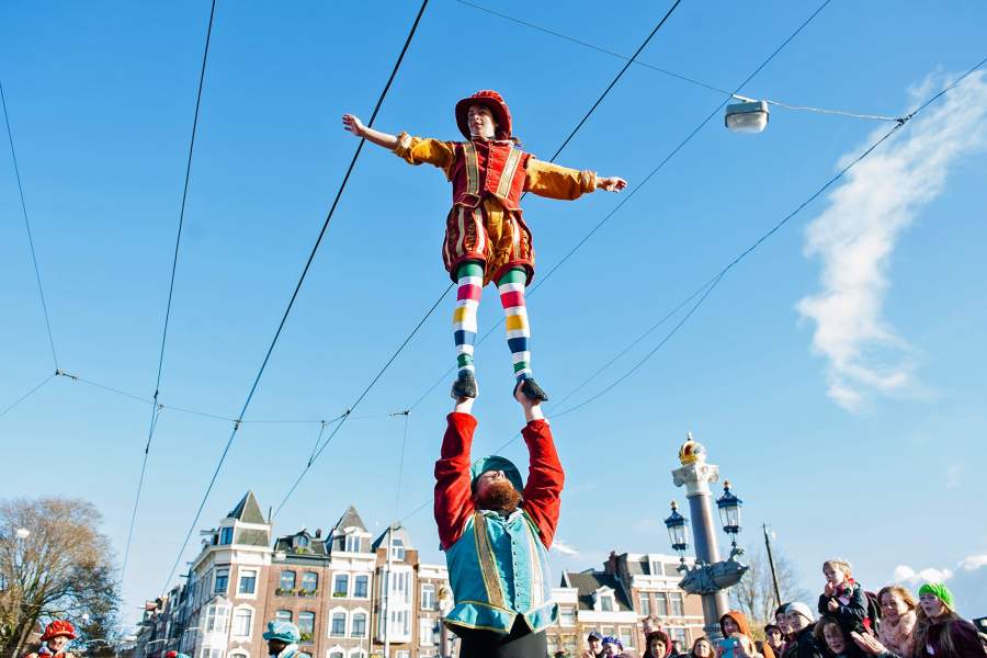 Прибытие Синтерклааса в Нидерланды
