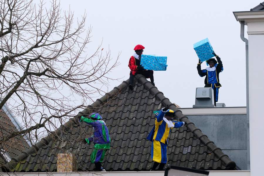 Прибытие Синтерклааса в Нидерланды