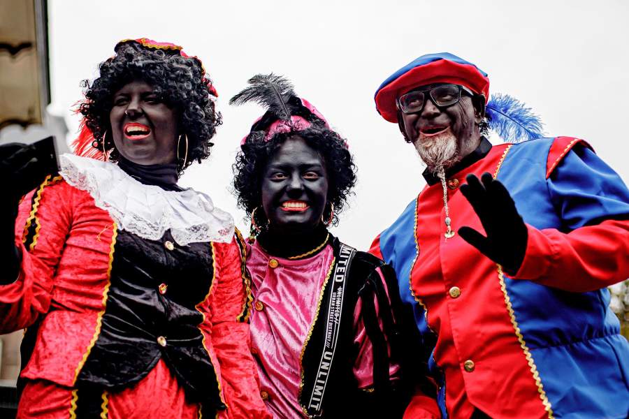 Прибытие Синтерклааса в Нидерланды