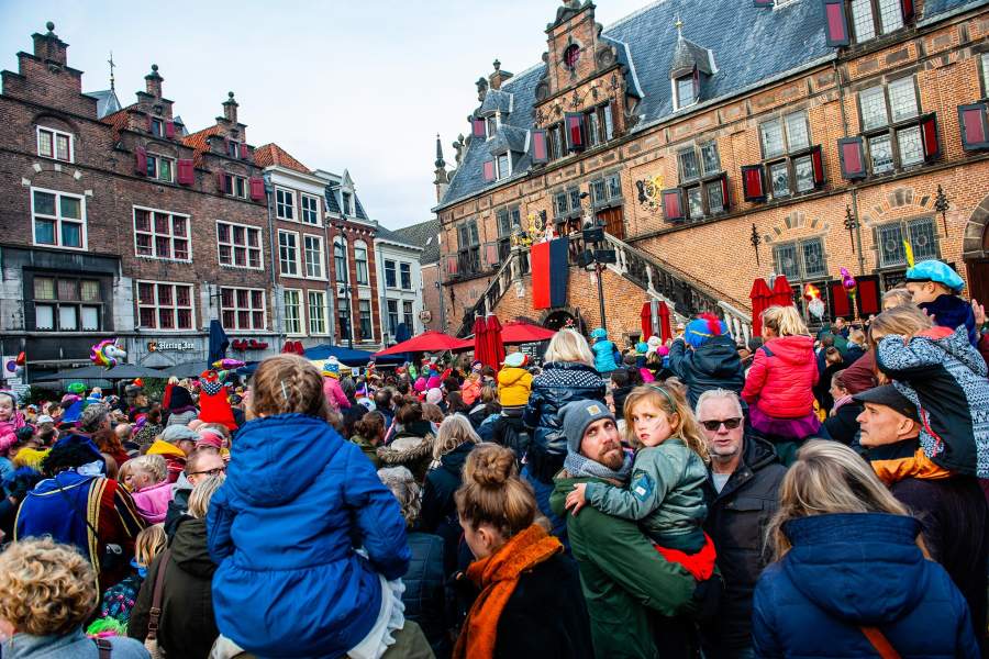 Прибытие Синтерклааса в Нидерланды