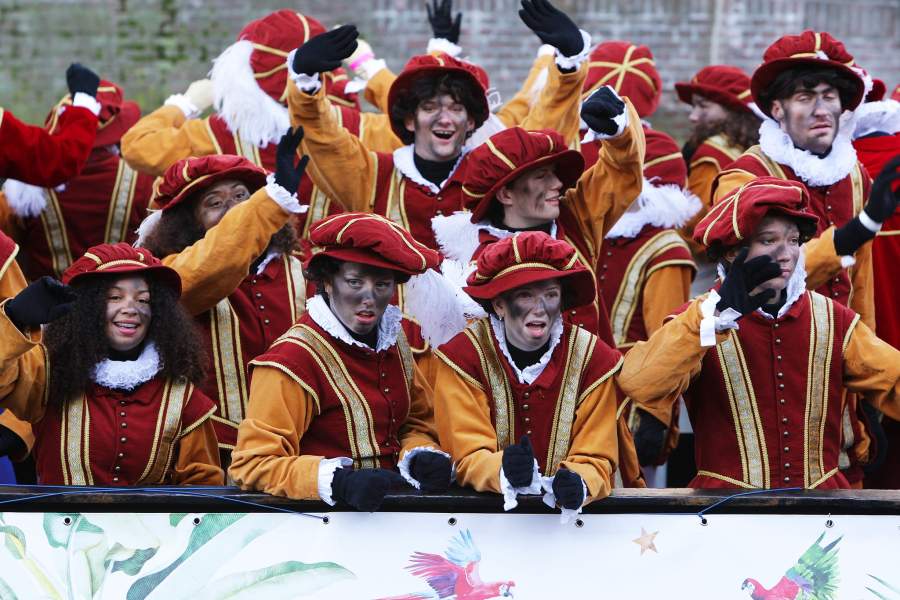 Прибытие Синтерклааса в Нидерланды