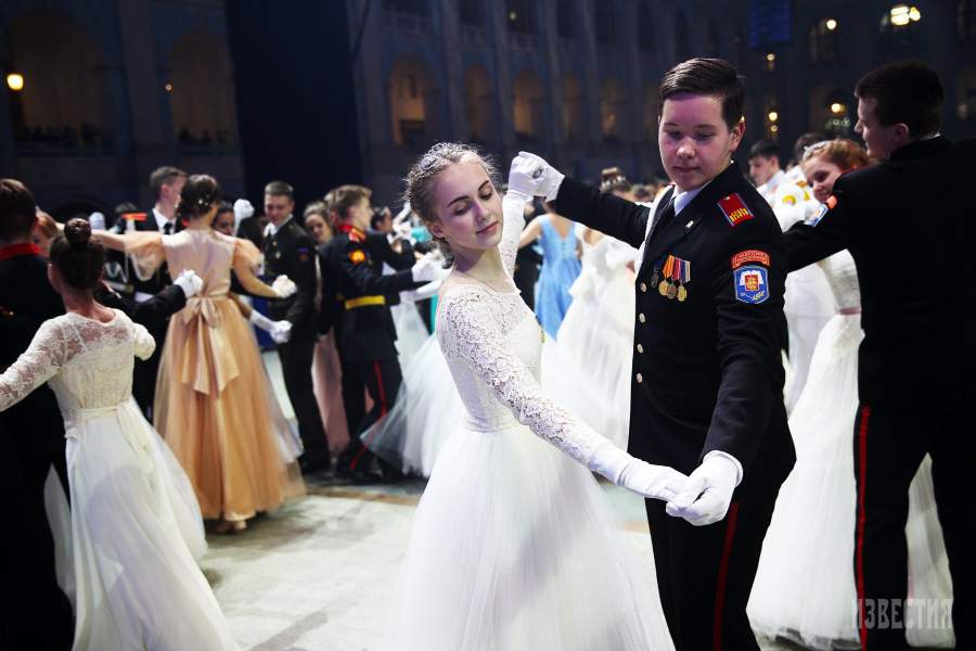 Международный благотворительный кадетский бал