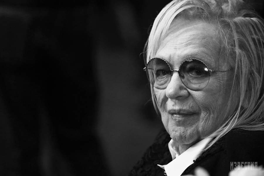 Галина Волчек