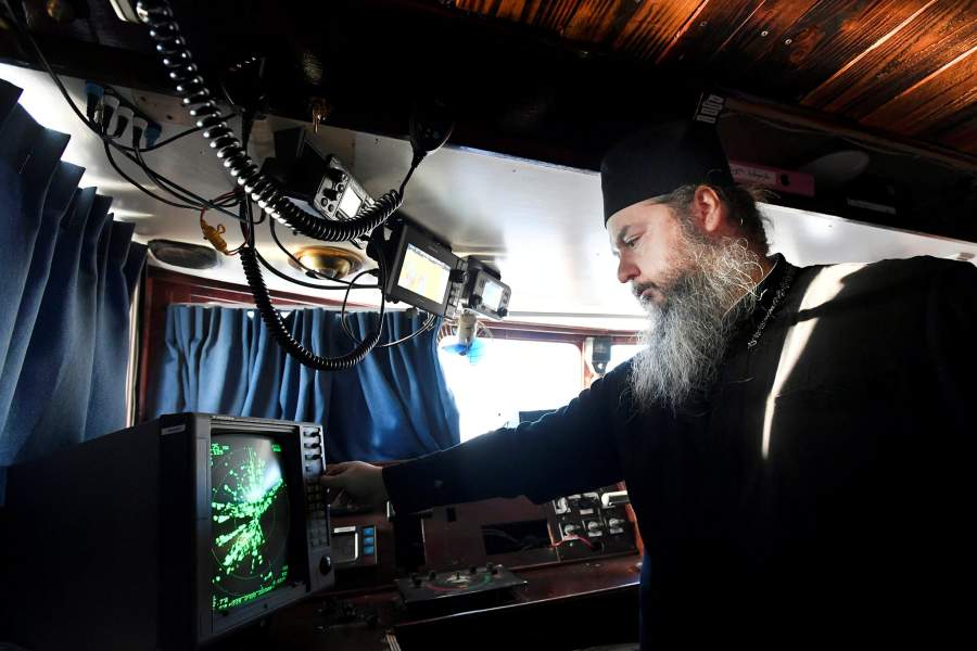 Монастырь на корабле в Нидерландах 