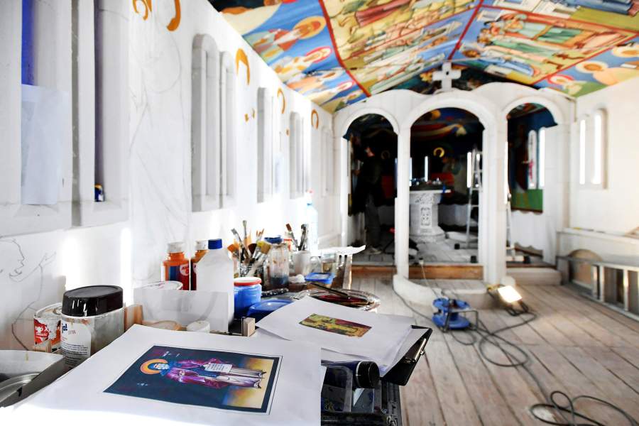 Монастырь на корабле в Нидерландах 