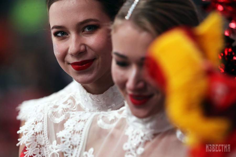 Болельщицы матча  КХЛ «Спартак» — СКА