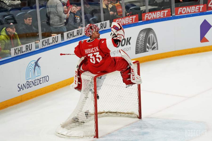 Игровой момент в финале турнира Фонбет КХЛ Матч звезд – 2020 между командами дивизиона Боброва и дивизиона Тарасова в Москве