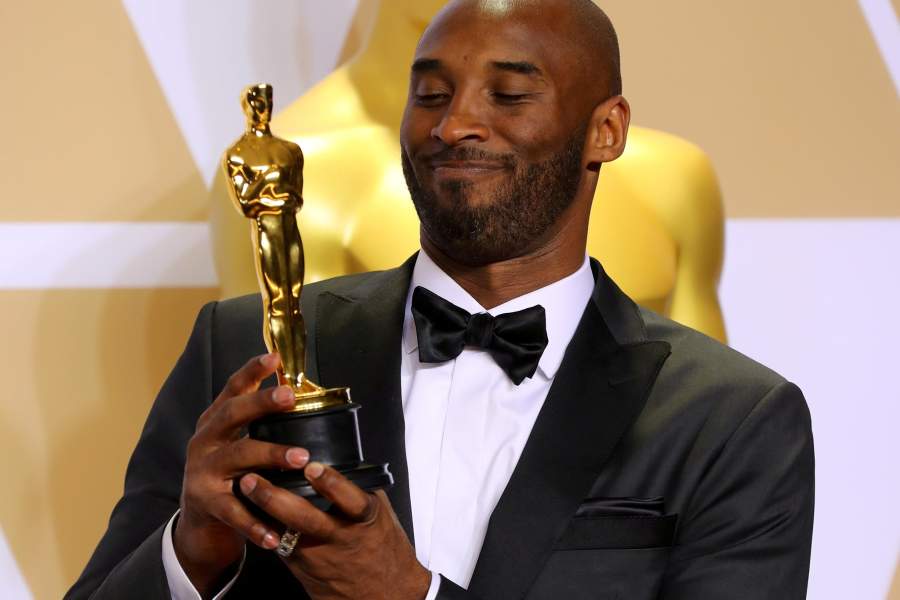 Кроме игровых наград Коби стал обладателем «Оскара» за короткометражный фильм «Дорогой баскетбол»