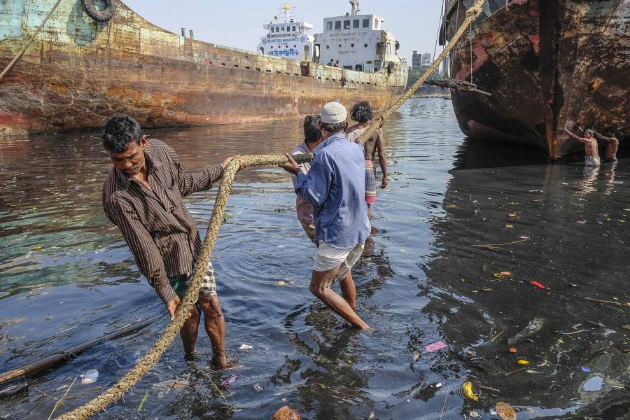 Корабли в Дакке