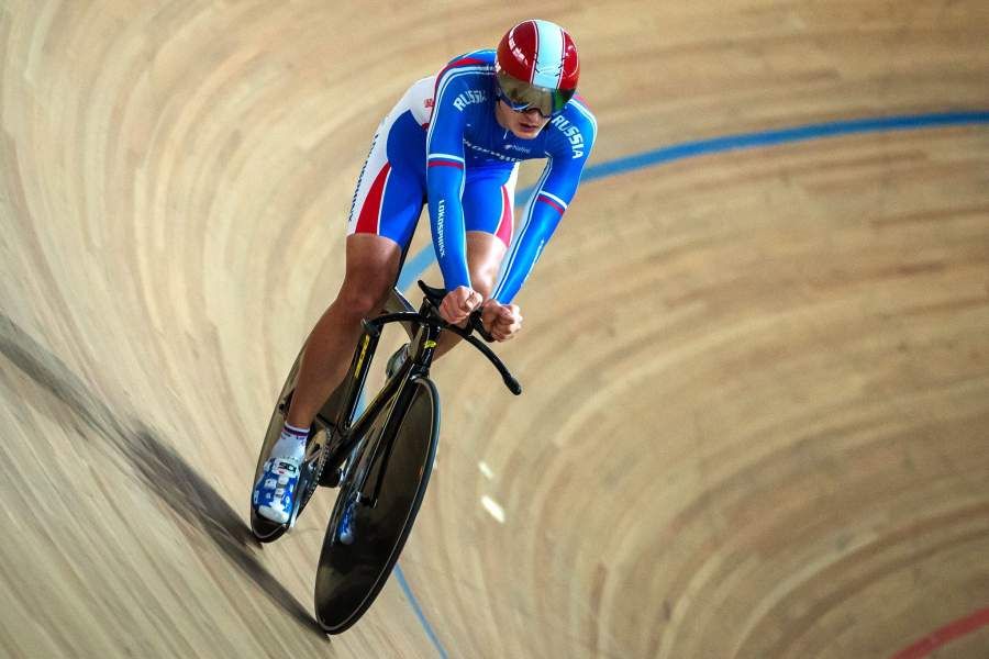 Велогонщик Дмитрий Страхов