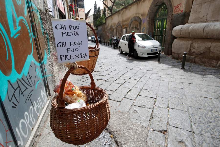 Корзинки с едой в Неаполе