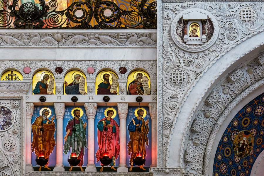 Интерьеры соборов