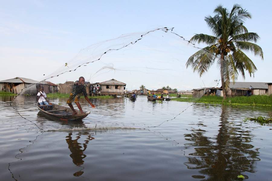 Плавучая деревня Африка