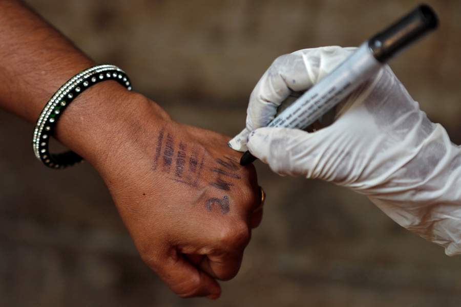 Коронавирус в трущобах Мумбаи