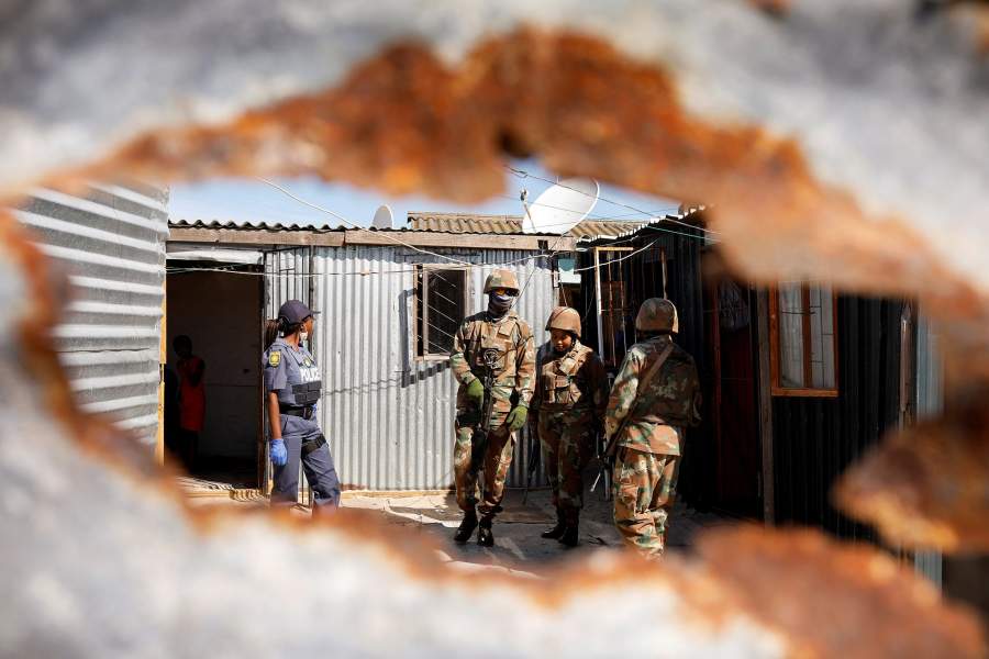 Снос домов и лачуг в Южной Африке