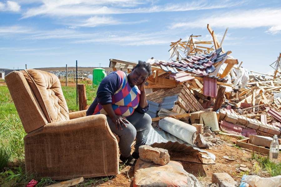 Снос домов и лачуг в Южной Африке