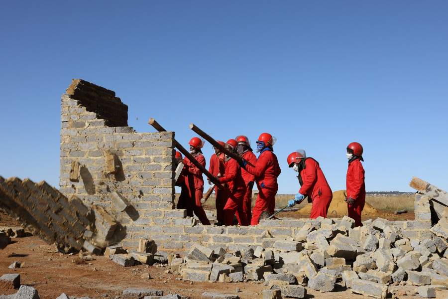 Снос домов и лачуг в Южной Африке