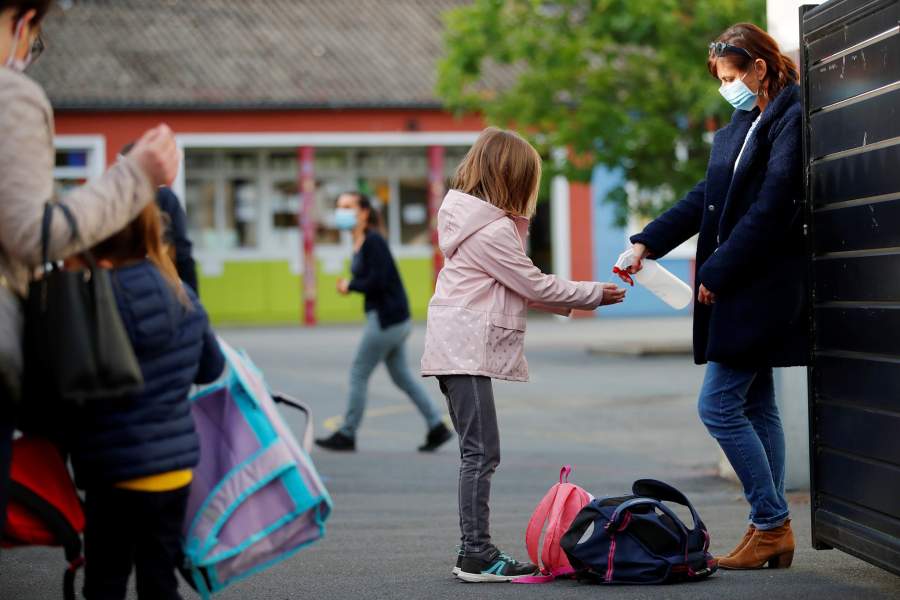 Смягчение карантинных мер в мире