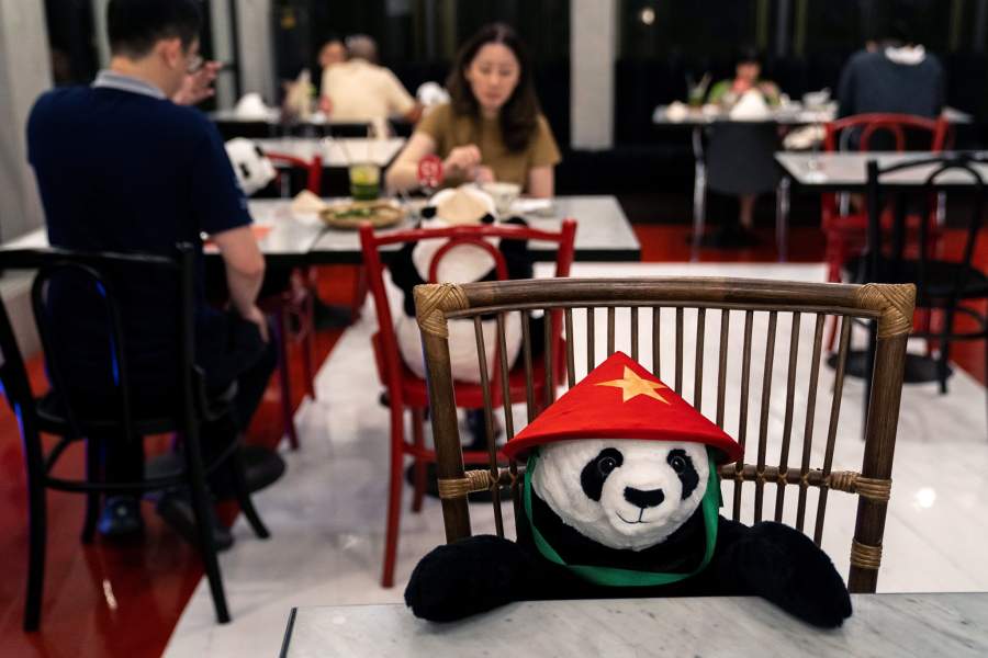 Смягчение карантинных мер в мире