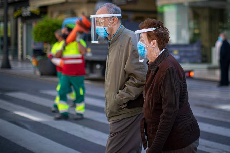 Смягчение карантинных мер в мире