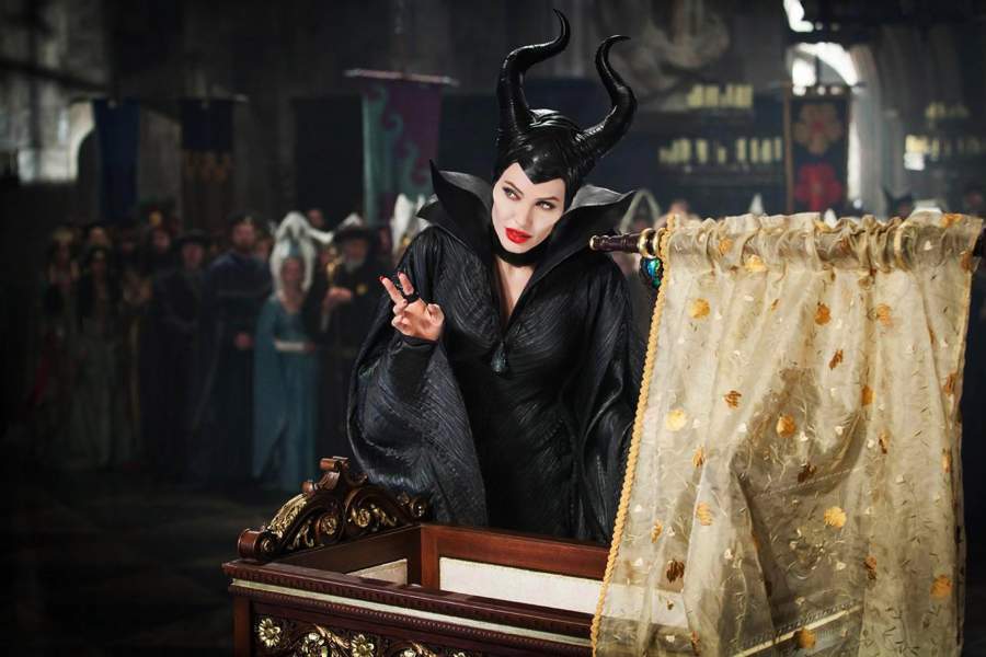 Анджелина Джоли