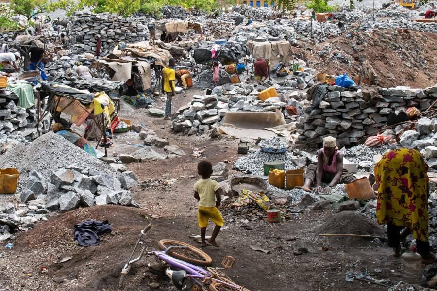 Работа на гранитном карьере