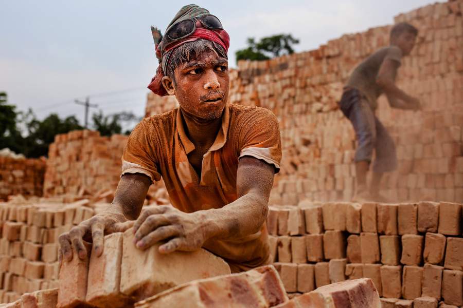 Производство кирпичей (Бангладеш)