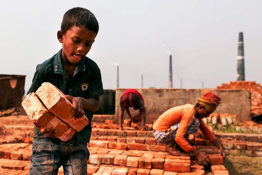 Производство кирпичей (Бангладеш)