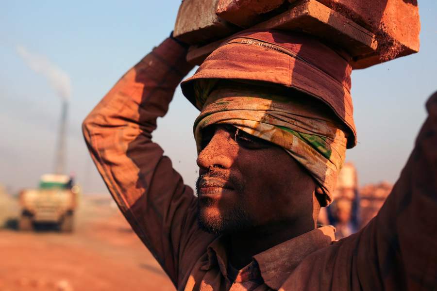 Производство кирпичей (Бангладеш)