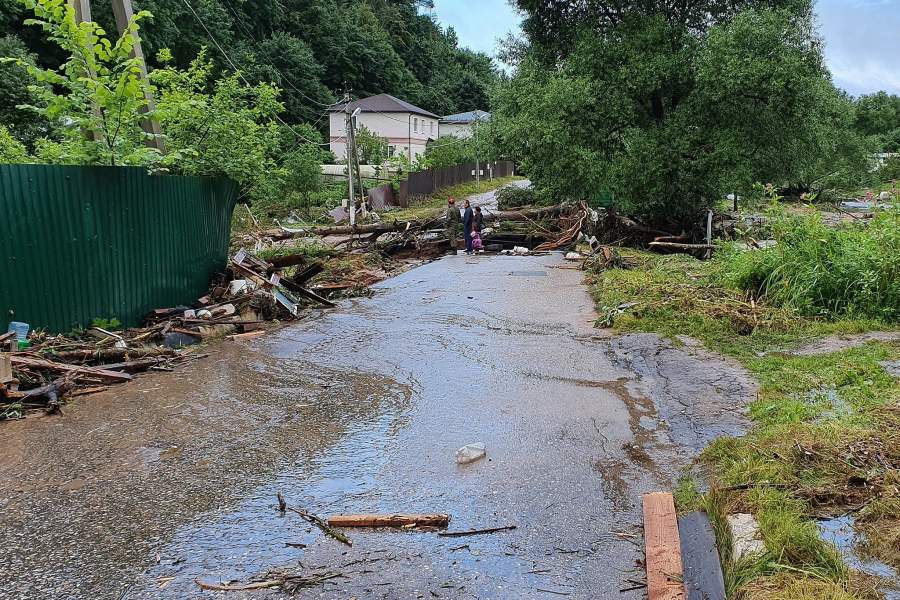 Последствия ливня в Рузе