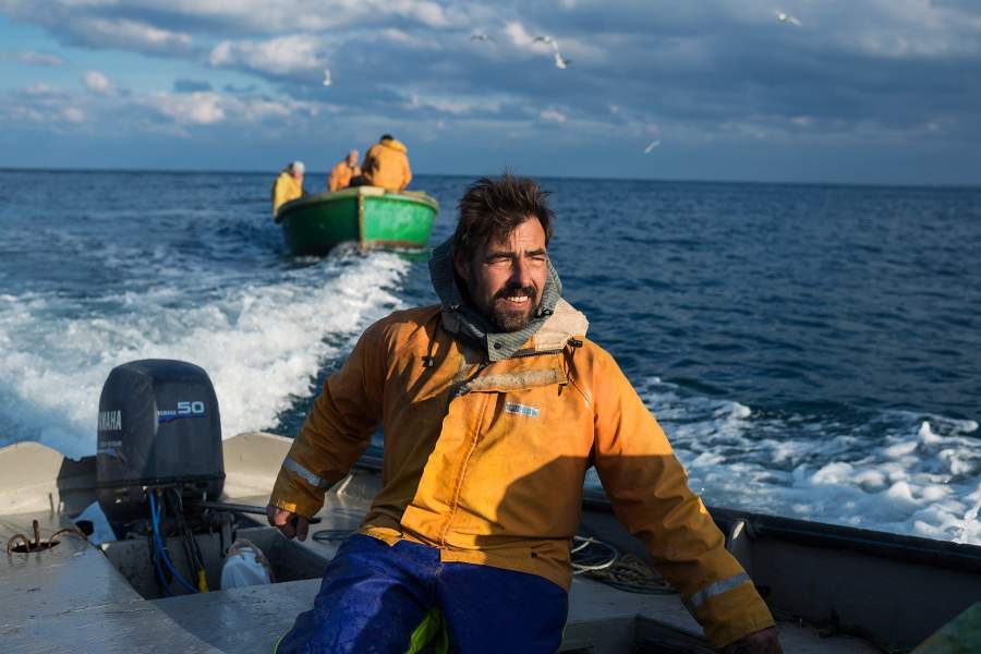 Прибрежный лов рыбы в Севастополе