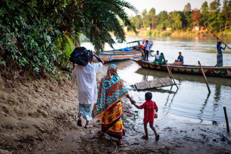 Плавучие школы в Бангладеш