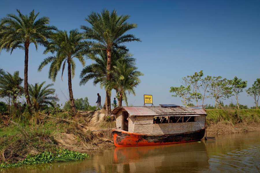 Плавучие школы в Бангладеш