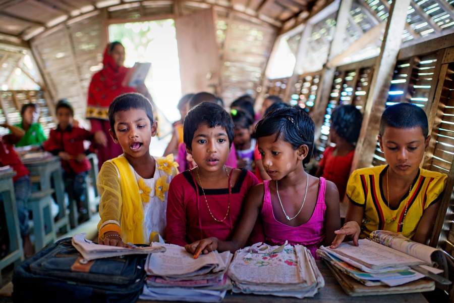 Плавучие школы в Бангладеш