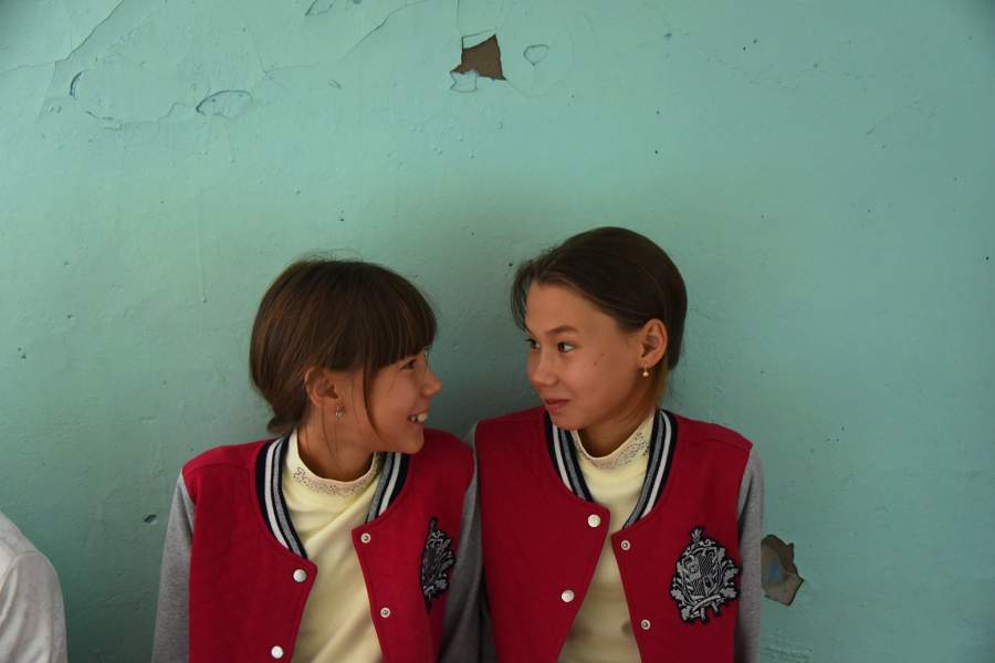 Близняшки Алия и Анита