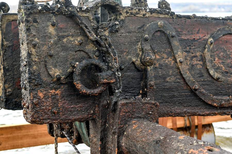 Дубовый лафет, гидроархеологическая находка казачьих времен.