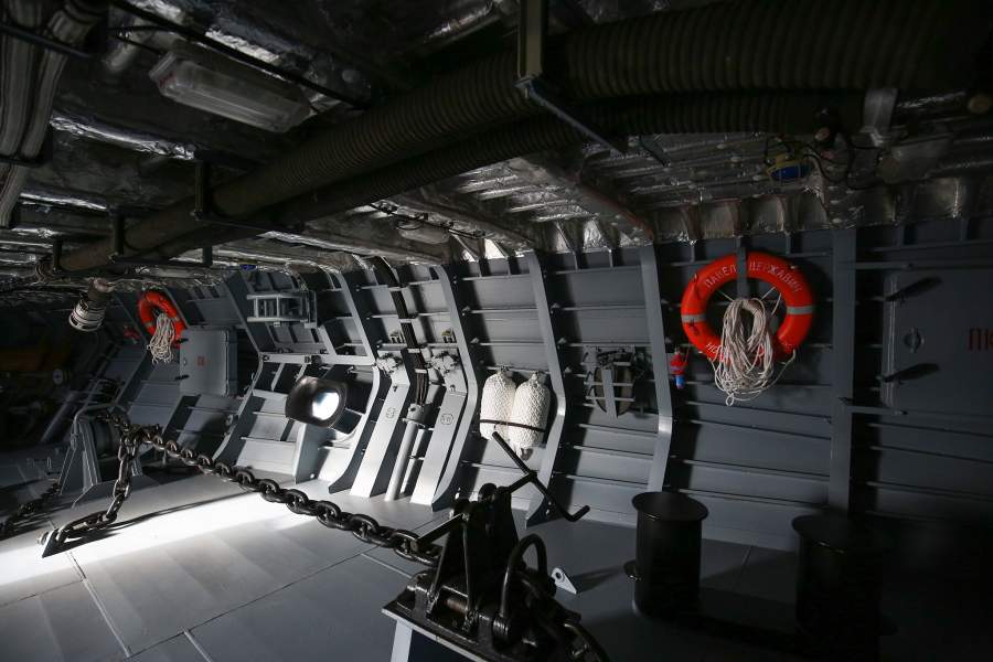 Внутренние помещения патрульного корабля «Павел Державин»