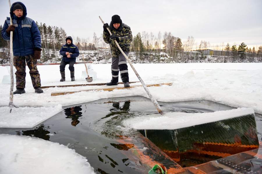 Заготовка льда
