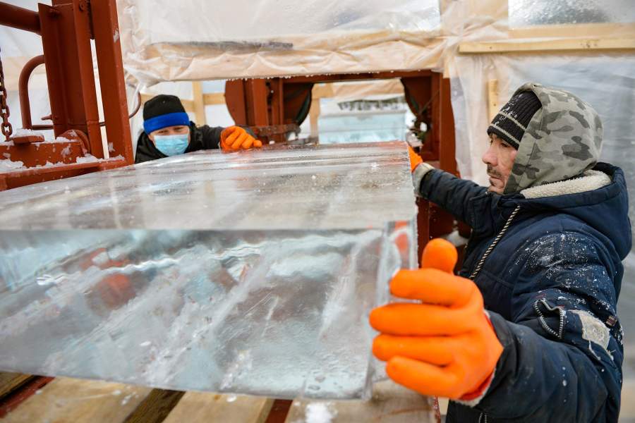 Заготовка льда
