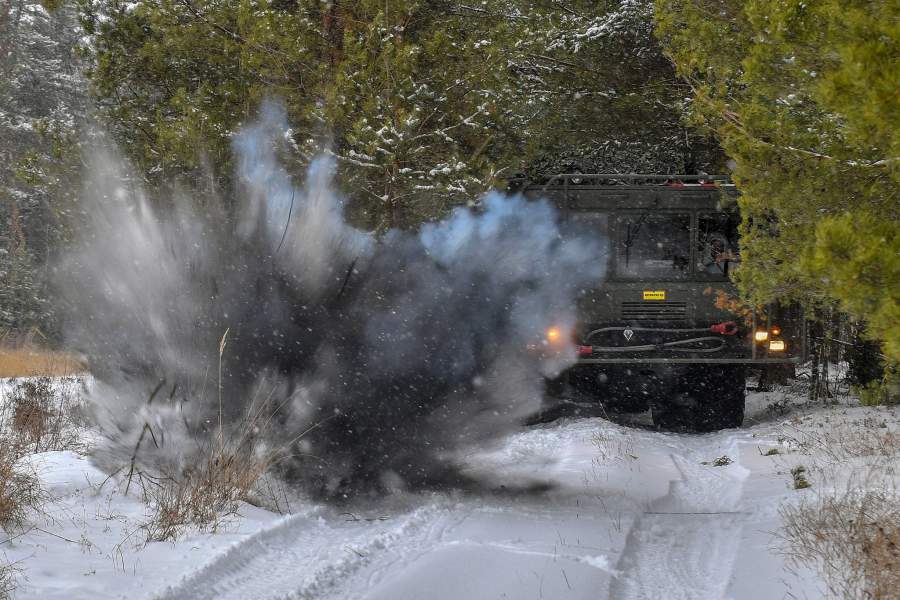 Отражение нападения диверсионной группы условного противника во время тактико-специального учения оперативно-тактических ракетных комплексов «Искандер-М» гвардейской танковой армии Западного военного округа в Ивановской области