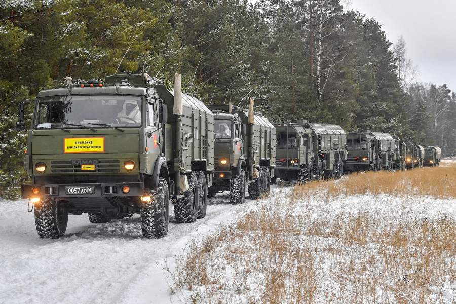 Отражение нападения диверсионной группы условного противника во время тактико-специального учения оперативно-тактических ракетных комплексов «Искандер-М» гвардейской танковой армии Западного военного округа в Ивановской области
