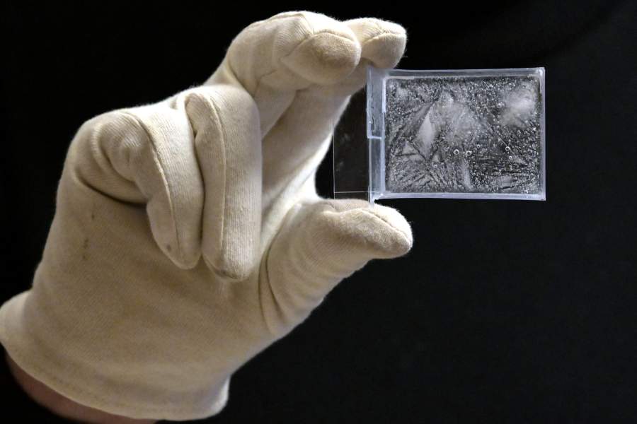 Кусочек льда