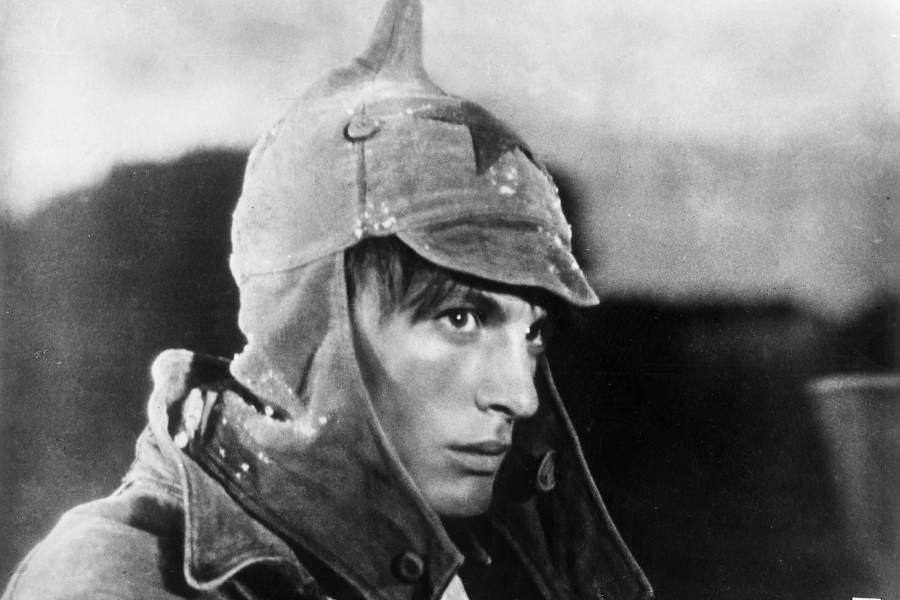 1 ноября 1957 года