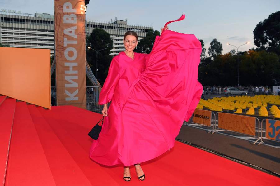Актриса Любовь Толкалина на церемонии открытия 32-го Открытого Российского Кинофестиваля «Кинотавр» в Сочи